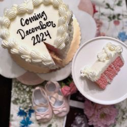 Mrs. Kelder's Cakes - Custom cake