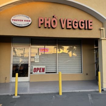 Thuyen Vien - Outside - Vegan Near Me - Anaheim, California Thuyen Vien - Outside - Vegan Near Me - Anaheim, California