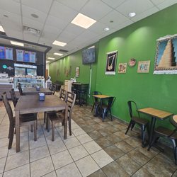 Monte Gyro - Dining