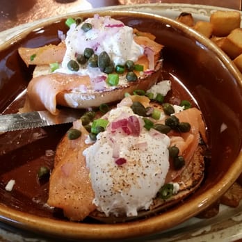 Another Broken Egg Cafe - Smoked Salmon Eggs Benedict with Crispy Potatoes - Breakfast & Brunch Near Me - Clearwater, Florida