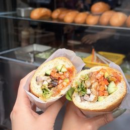 Crispy pork banh mi