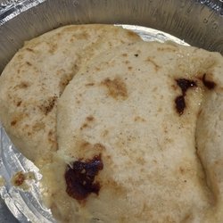 El Cuscatleco - Papusa - pork and cheese yummy