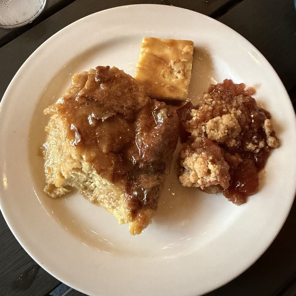 Palmettos on the Bayou - Bread pudding and fruit cobbler - Cajun/Creole Near Me - Slidell, Louisiana