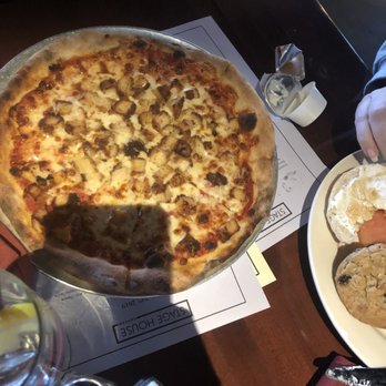 Stage House Tavern - Grilled chicken pizza - American Near Me - Mountainside, New Jersey Stage House Tavern - Grilled chicken pizza - American Near Me - Mountainside, New Jersey