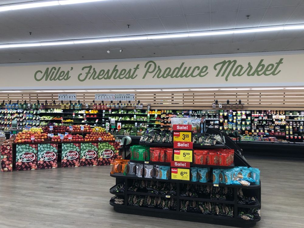 JEWELOSCO Updated September 2024 16 Photos & 34 Reviews 8730 W