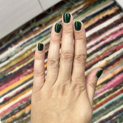 Lyons Nails & Foot Spa - Such a great round shape!
