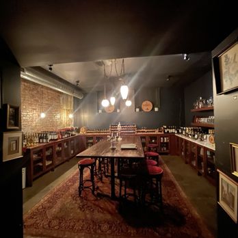 The Press Room - Wine Bars Near Me - Chicago, Illinois