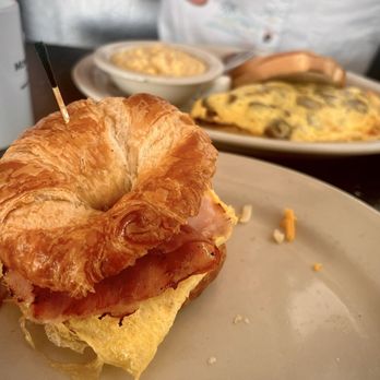 The Monument Café - Breakfast Sandwich, Three Egg Omelette - American Near Me - Georgetown, Texas