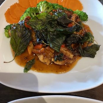 Thai Heaven Restaurant - Crispy Kaprow Duck - Thai Near Me - Catonsville, Maryland