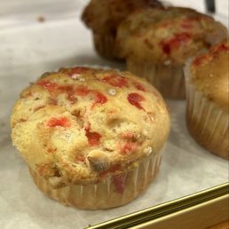 Cranberry muffins Looks yummy Cranberry muffins Looks yummy