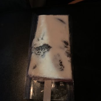 Shelly's Bakery/Paleteria & Neveria - Cookies n' Cream Popsicle - Patisserie/Cake Shop Near Me - Birmingham, Alabama