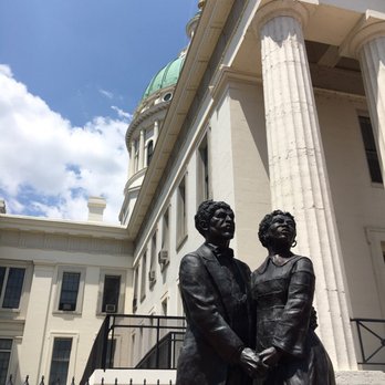 Old Courthouse - Landmarks & Historical Buildings Near Me - Saint Louis, Missouri