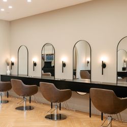 Kroma Salon