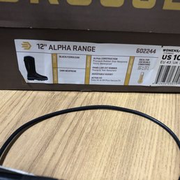 Lacrosse womens alpha range boots Exact pair as brought out by the associate when pointing at the boots on the wall.
