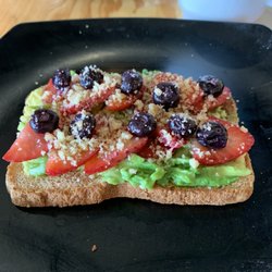 Pancake Paradise - Avocado toast