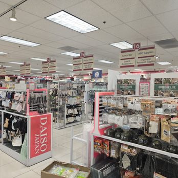 Daiso Japan - 2-13-25. Interior - Department Stores Near Me - San Jose, California