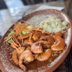 Libra Por Libra Mariscos - Camerones a la diabla.