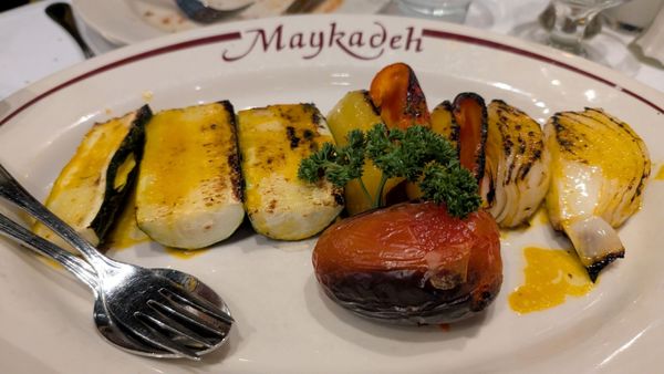 Maykadeh by null