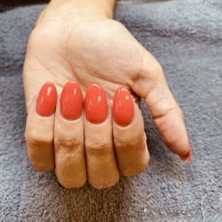 A & T Nails Salon