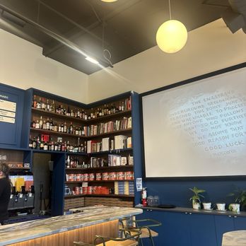 Roma Roma - Inside - Pizza Near Me - Seattle, Washington