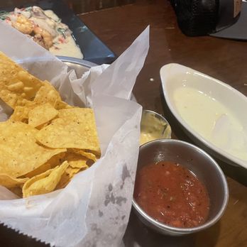 Agave Azteca Mexican Bar & Grill - Warm chips, fresh salsa (mild), and queso dip - Mexican Near Me - Saint Robert, Missouri