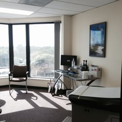 Advance Medical of Naples - Patient Exam room