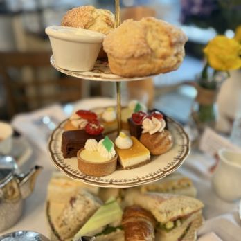 Neverland Tea Salon - Summer high teas - Coffee & Tea Near Me - Vancouver, British Columbia