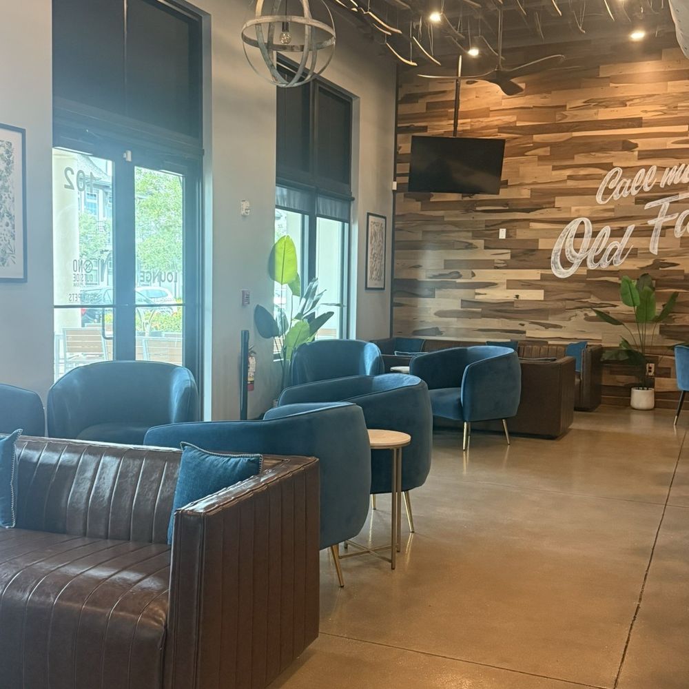 The Lounge by Good Liquid - Cocktail Bars Near Me - Sarasota, Florida The Lounge by Good Liquid - Cocktail Bars Near Me - Sarasota, Florida