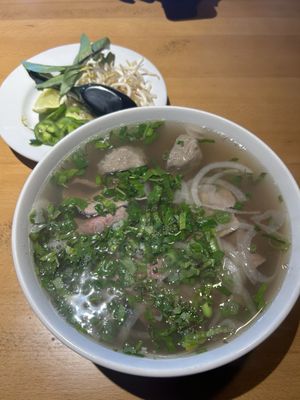 Pho Ngon by null