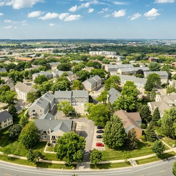 High Point Commons - 15 Acres of Lush Greenery in the perfect location. - Apartments Near Me - Madison, Wisconsin