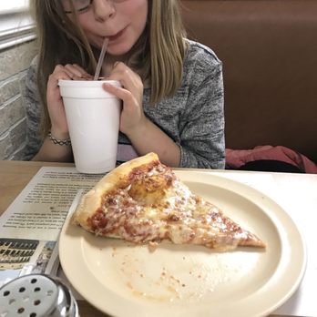 Anna's Pizza - Pizza Near Me - Newport News, Virginia