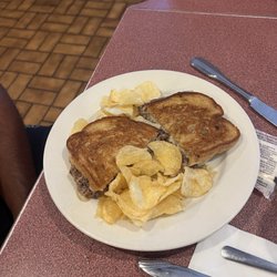 Olympia Family Resturant - Burger melt