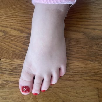 Deluxe Nails & Spa - Kid's pedi. - Nail Salons Near Me - Everett, Washington Deluxe Nails & Spa - Kid's pedi. - Nail Salons Near Me - Everett, Washington