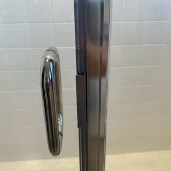 Handyman Daddy - Shower door fixed - Painters Near Me Handyman Daddy - Shower door fixed - Painters Near Me
