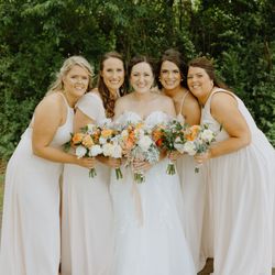 The White Room - Wedding dress: The White Room
Hair and MU: Go Gorgeous
Florals: Mansion and Marsh
Photography: Kara Warren