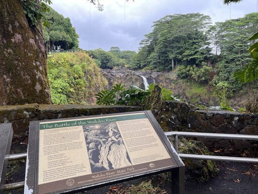 Wailuku River State Park by null