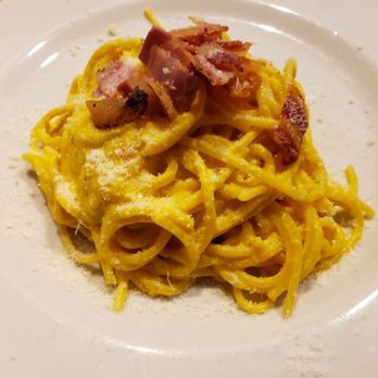 Scaramouche - Spaghetti carbonara with cheese and bacon - Italian Near Me - Rome, RM Scaramouche - Spaghetti carbonara with cheese and bacon - Italian Near Me - Rome, RM