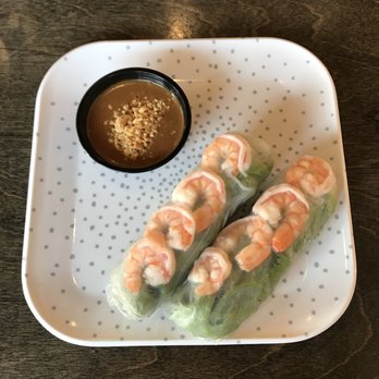 Daleng Restaurant - Summer roll with shrimp - Thai Near Me - Philadelphia, Pennsylvania