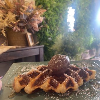 Joy's Place - Croffle ( Nutella croissant waffle ) - Desserts Near Me - San Francisco, California Joy's Place - Croffle ( Nutella croissant waffle ) - Desserts Near Me - San Francisco, California