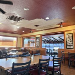 Mazzio's Italian Eatery - Ceiling
