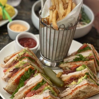 The Cabana Cafe - Sunset club $38 - Diners Near Me - Beverly Hills, California The Cabana Cafe - Sunset club $38 - Diners Near Me - Beverly Hills, California