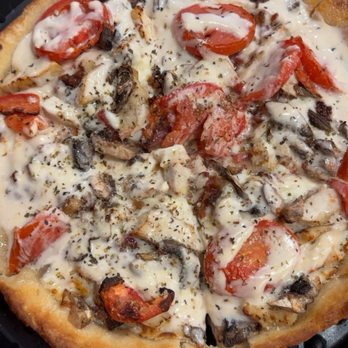Chicago Pizza Kitchen - Chicken Alfredo Medium Specialty Pizza - Pizza Near Me - Albuquerque, New Mexico