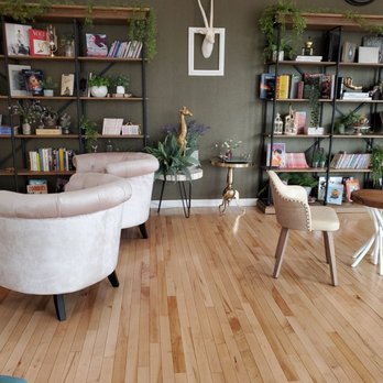Yoonique Tea - Sitting area - Tea Rooms Near Me - Portland, Oregon Yoonique Tea - Sitting area - Tea Rooms Near Me - Portland, Oregon