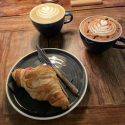 Nabulu Coffee - Latte, mocha, butter croissant