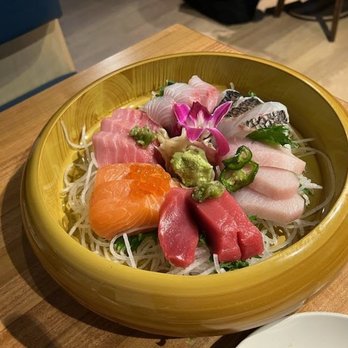 Kusshi - 18-piece Sashimi - Sushi Bars Near Me - Arlington, Virginia