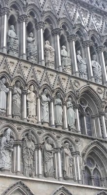 Nidaros Cathedral by null