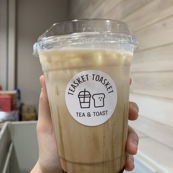 Gold Miss - Iced Brown Sugar Latte (16 oz) - Bubble Tea Near Me - Honolulu, Hawaii