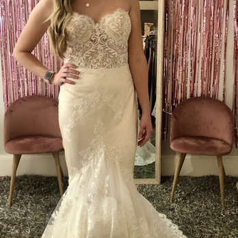 Bells & the Ball - Wedding dress - Used, Vintage & Consignment Near Me - Houston, Texas Bells & the Ball - Wedding dress - Used, Vintage & Consignment Near Me - Houston, Texas