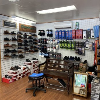 Wide Shoes Only - Shoe Stores Near Me - Edmonds, Washington Wide Shoes Only - Shoe Stores Near Me - Edmonds, Washington