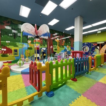 Funtastic Kidzone - Toddler area - Kids Activities Near Me - Aiea, Hawaii